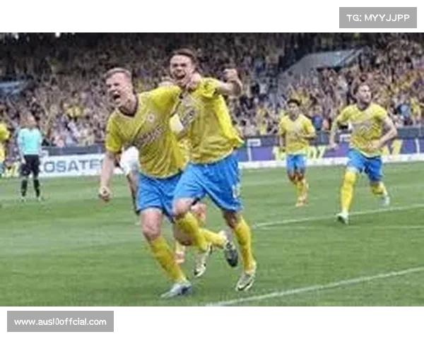 科隆1-2不敌RB莱比锡，无缘主场三连胜排名稳居中游