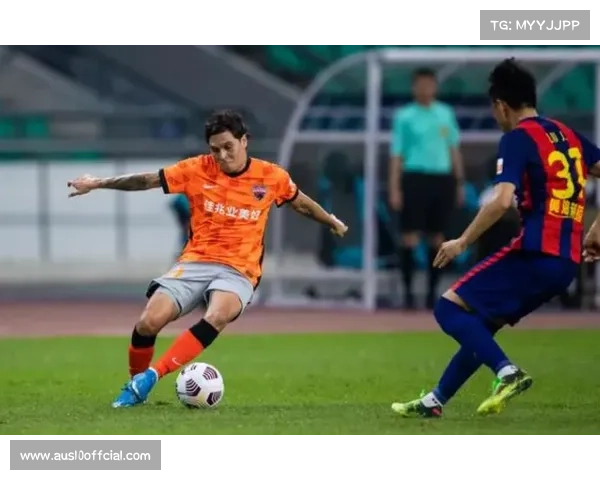 罗马冬窗标王瓦斯左腿拉伤，预计缺阵2-3周