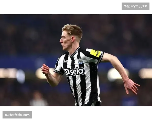 拜仁慕尼黑积极追求纽卡斯尔边锋戈登，转会谈判已实质性展开